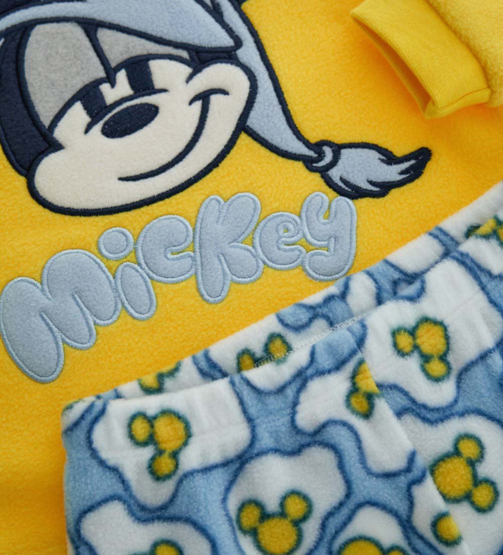 #COLOR_YELLOW