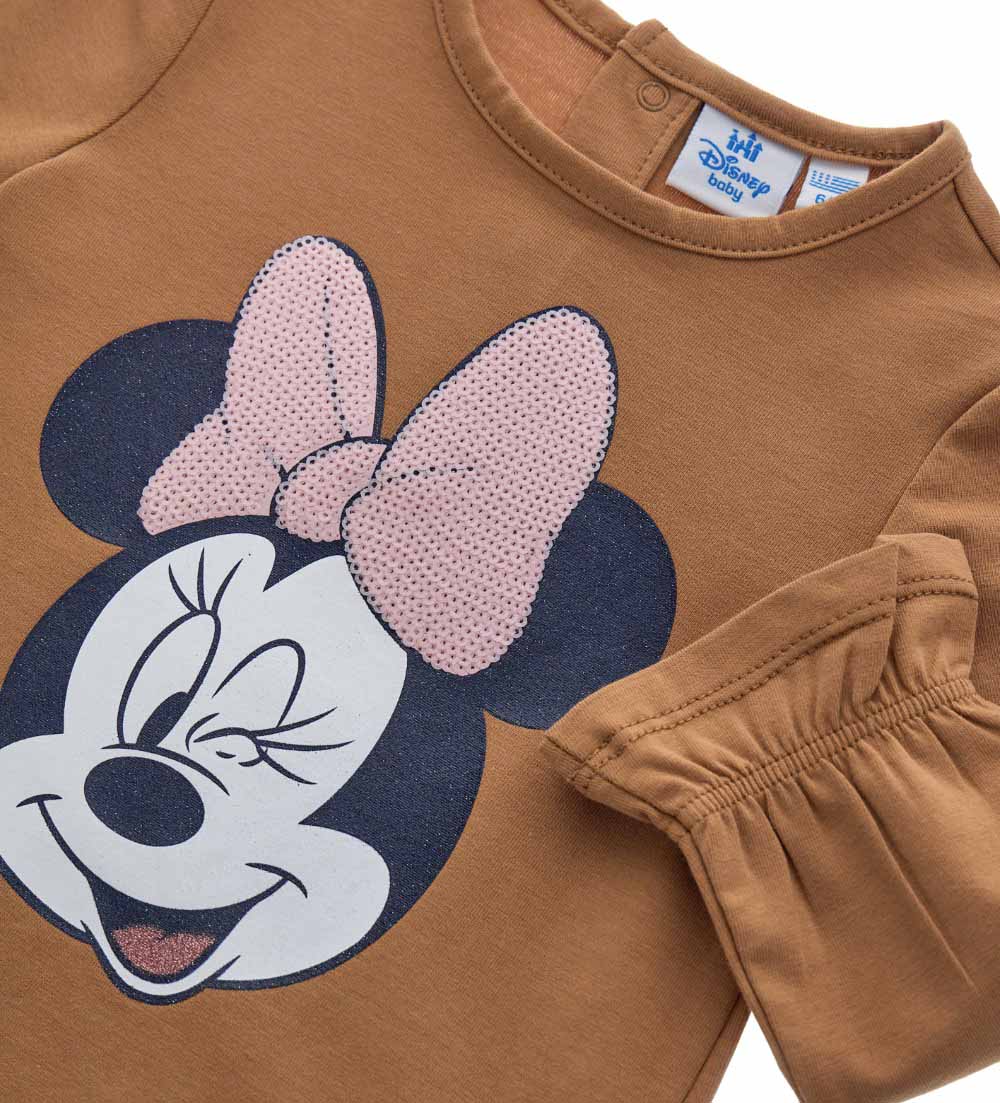 #COLOR_BROWN