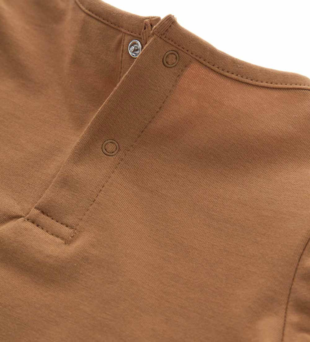 #COLOR_BROWN