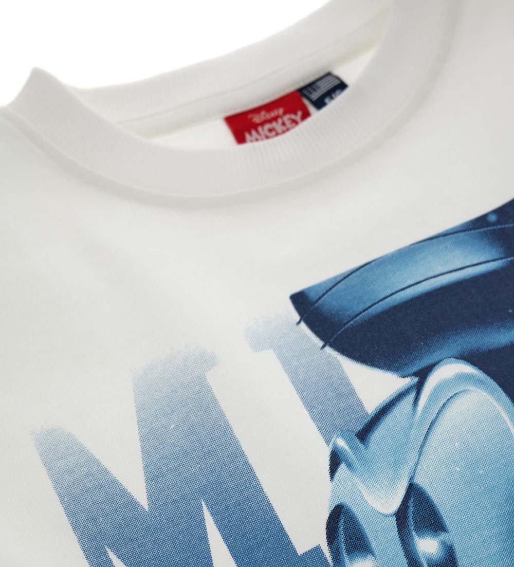 #COLOR_OFF WHITE