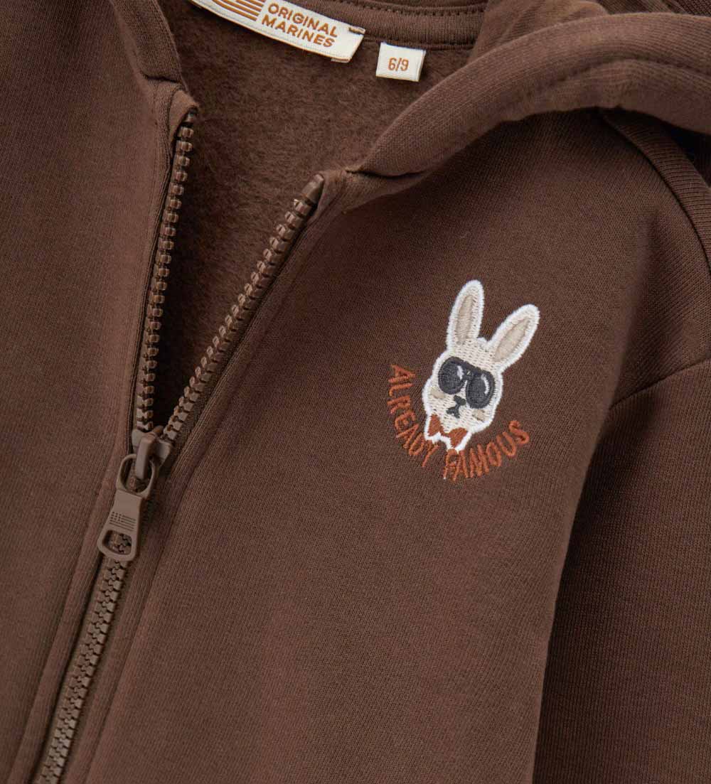 #COLOR_BROWN