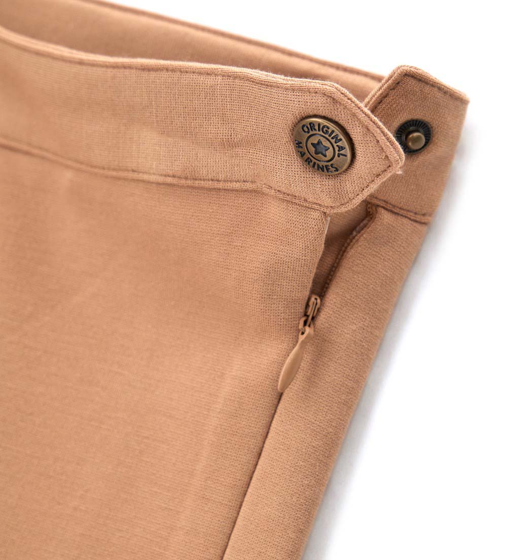#COLOR_BROWN