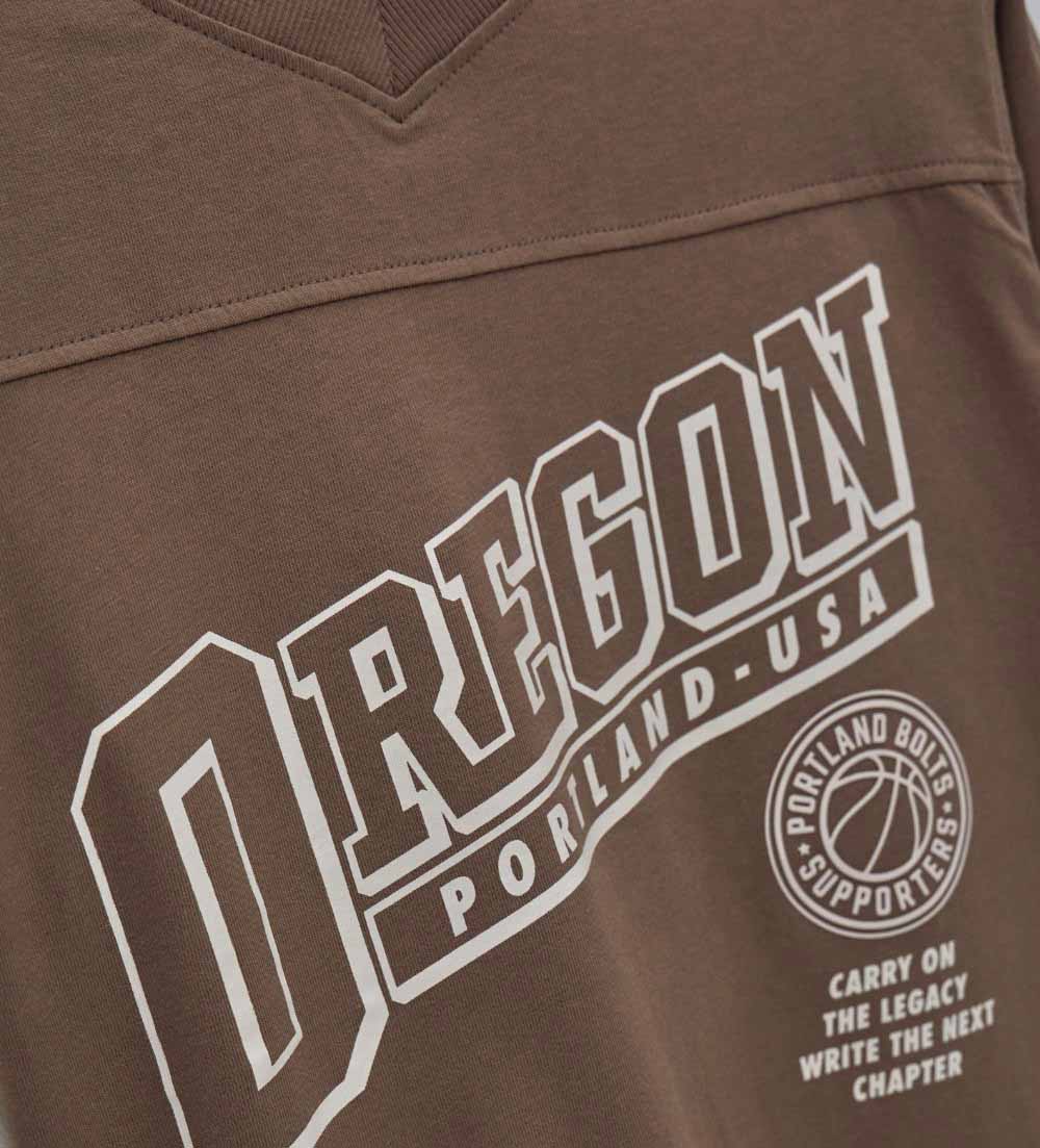 #COLOR_BROWN