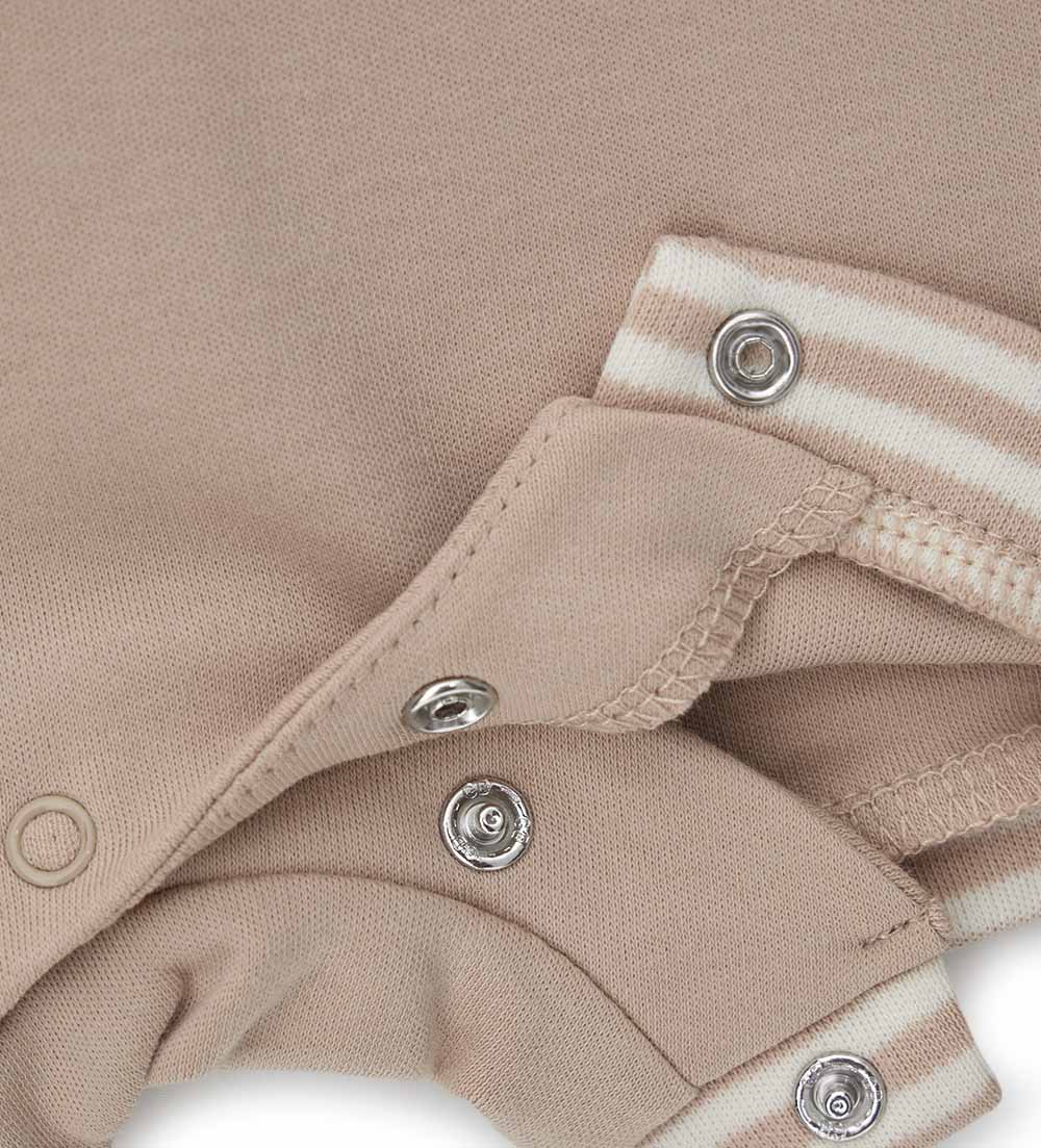 #COLOR_BEIGE