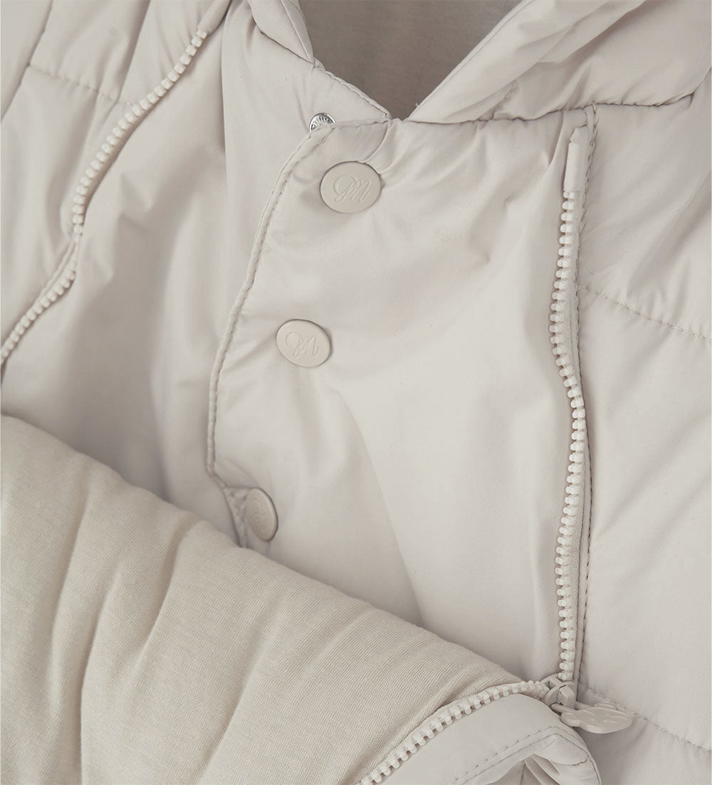 #Color_OFF WHITE