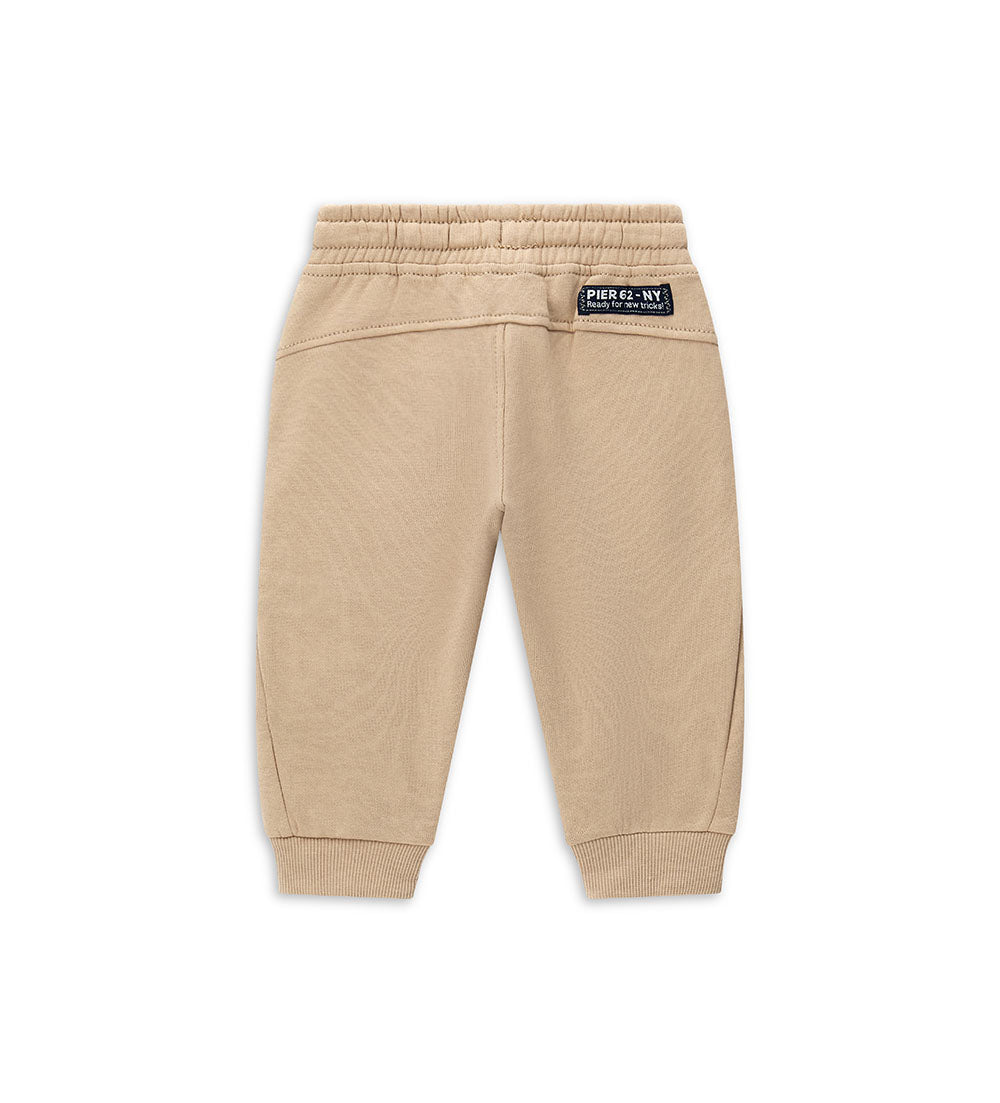 #COLOR_BEIGE