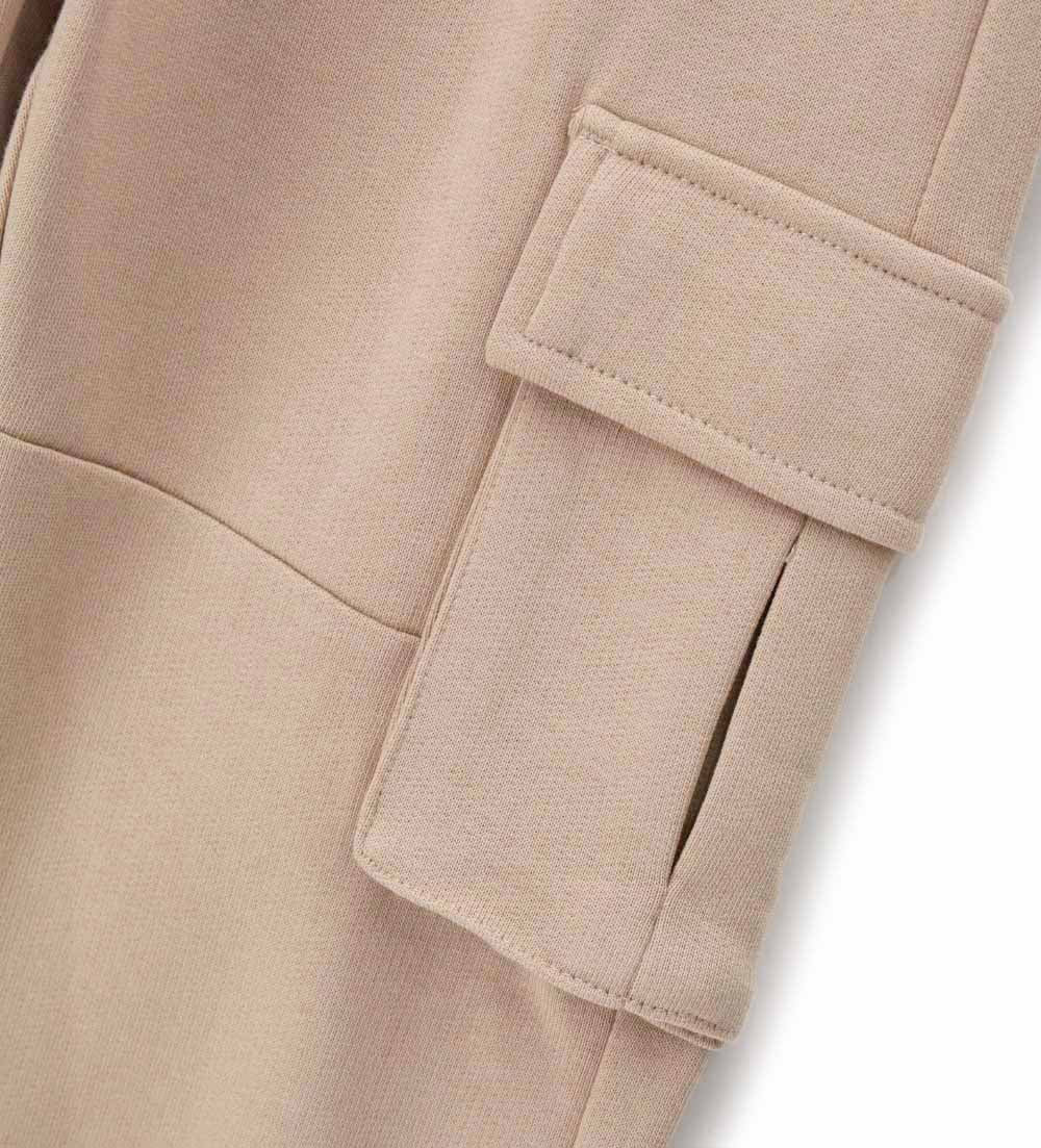 #COLOR_BEIGE