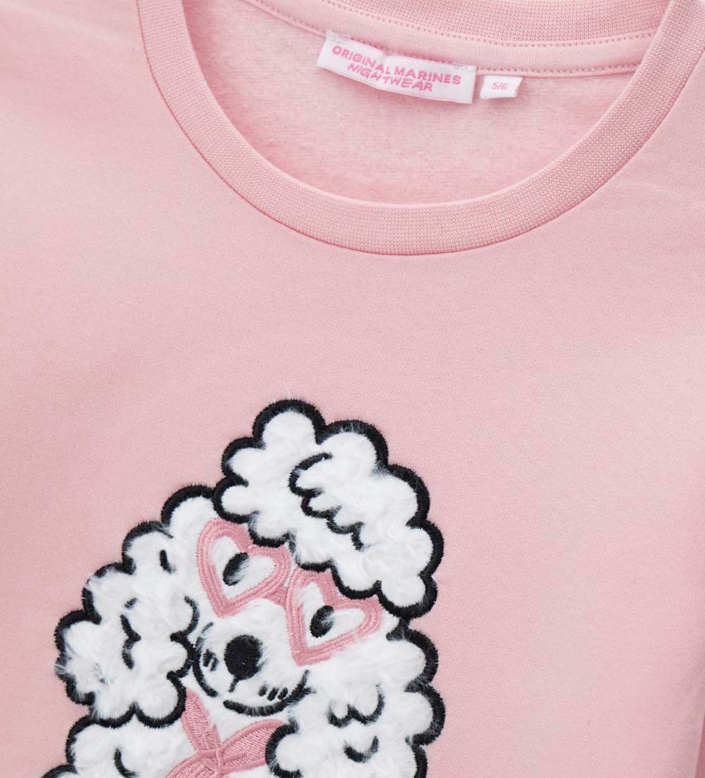 #Color_Pink