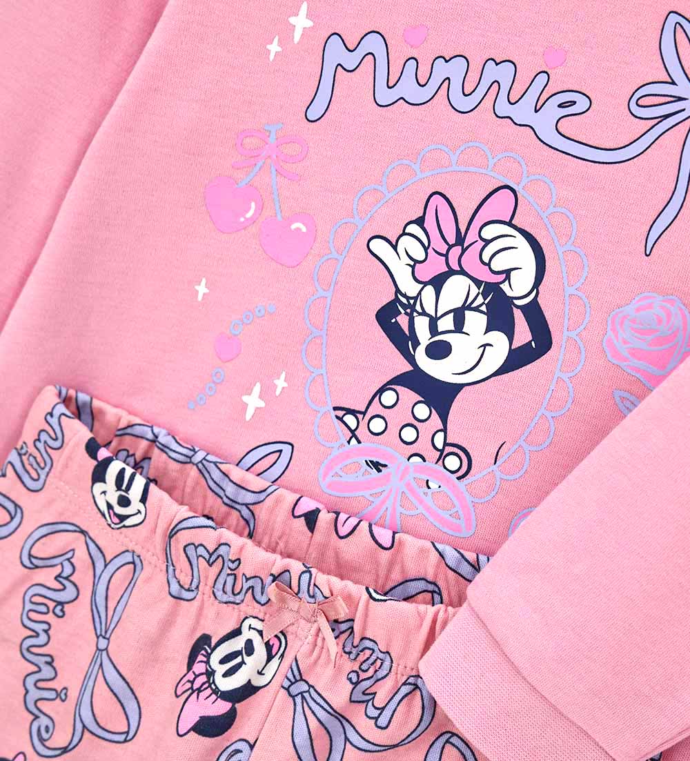 #Color_PINK