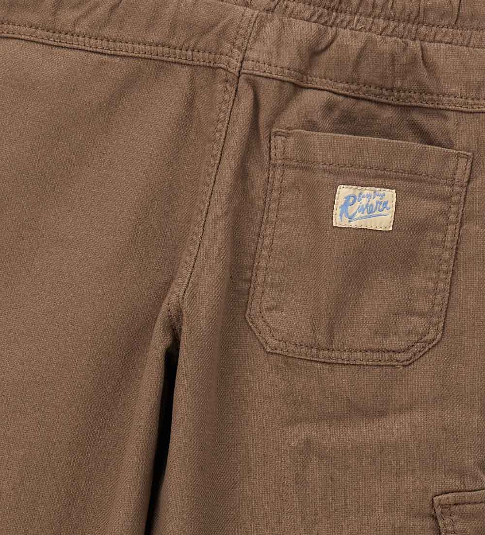 #COLOR_BROWN
