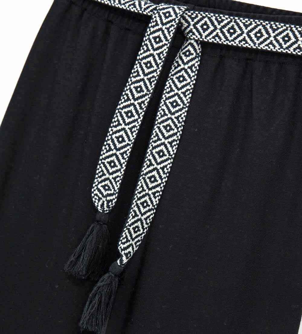 #Color_Black