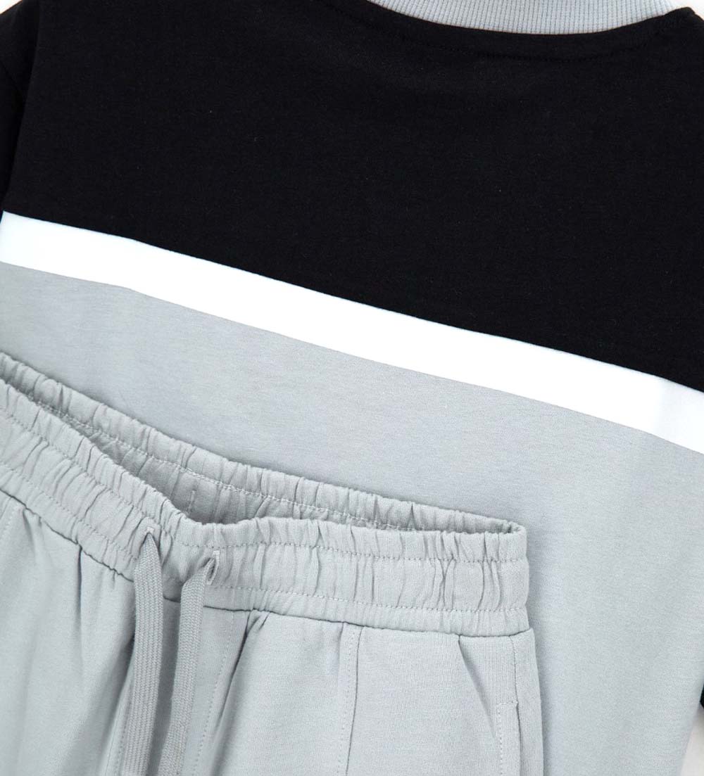 #COLOR_GREY